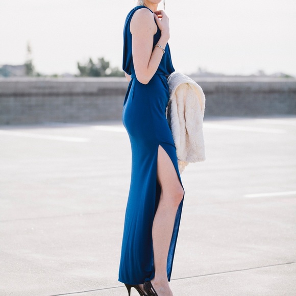 SOLD-🌷HOST PICK🌷BCBG Floor Length Gown - Picture 2 of 8